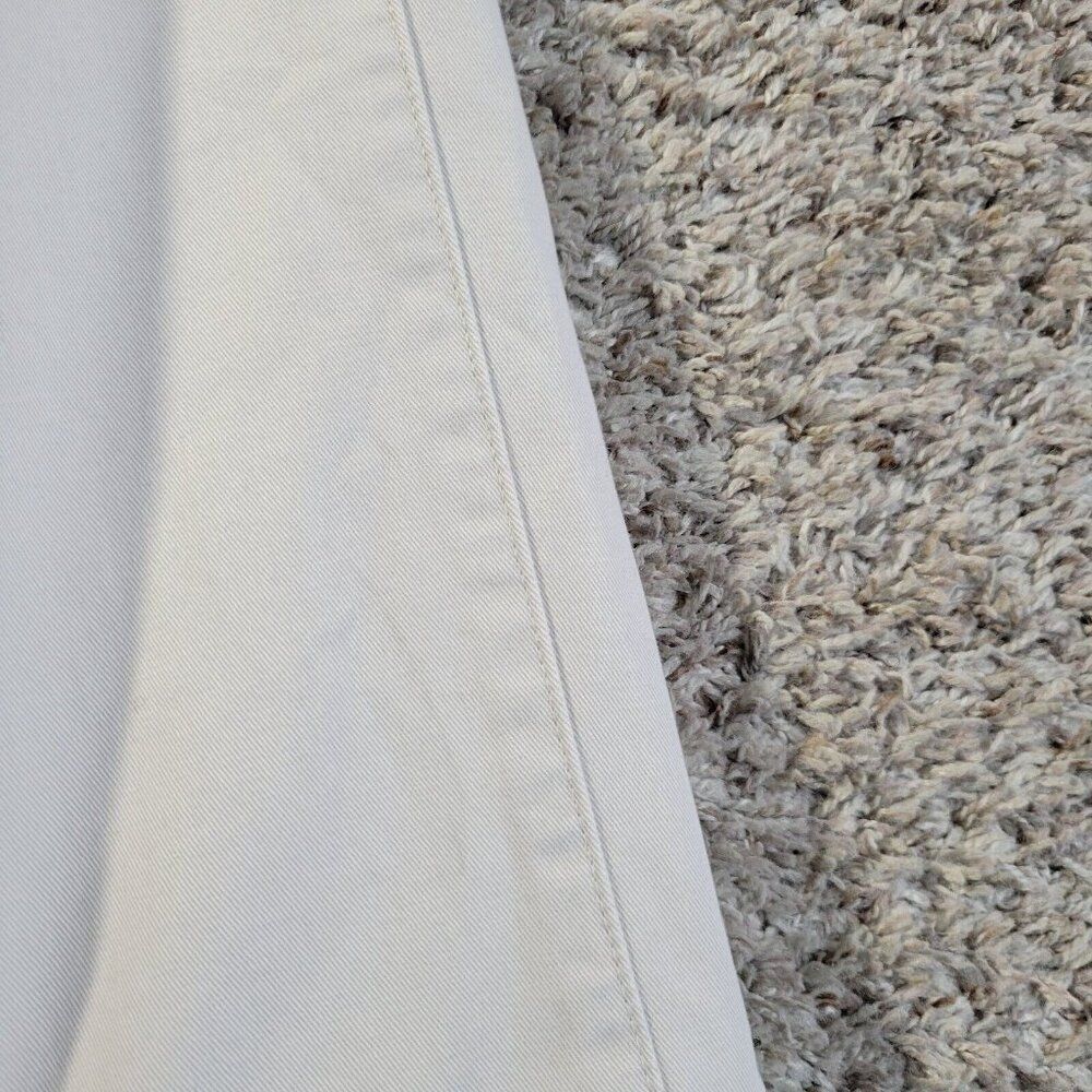 Lot St Johns Bay Pants Mens 38x32 Tan Worry Free Straight Pleated Casual Work - Picture 9 of 9